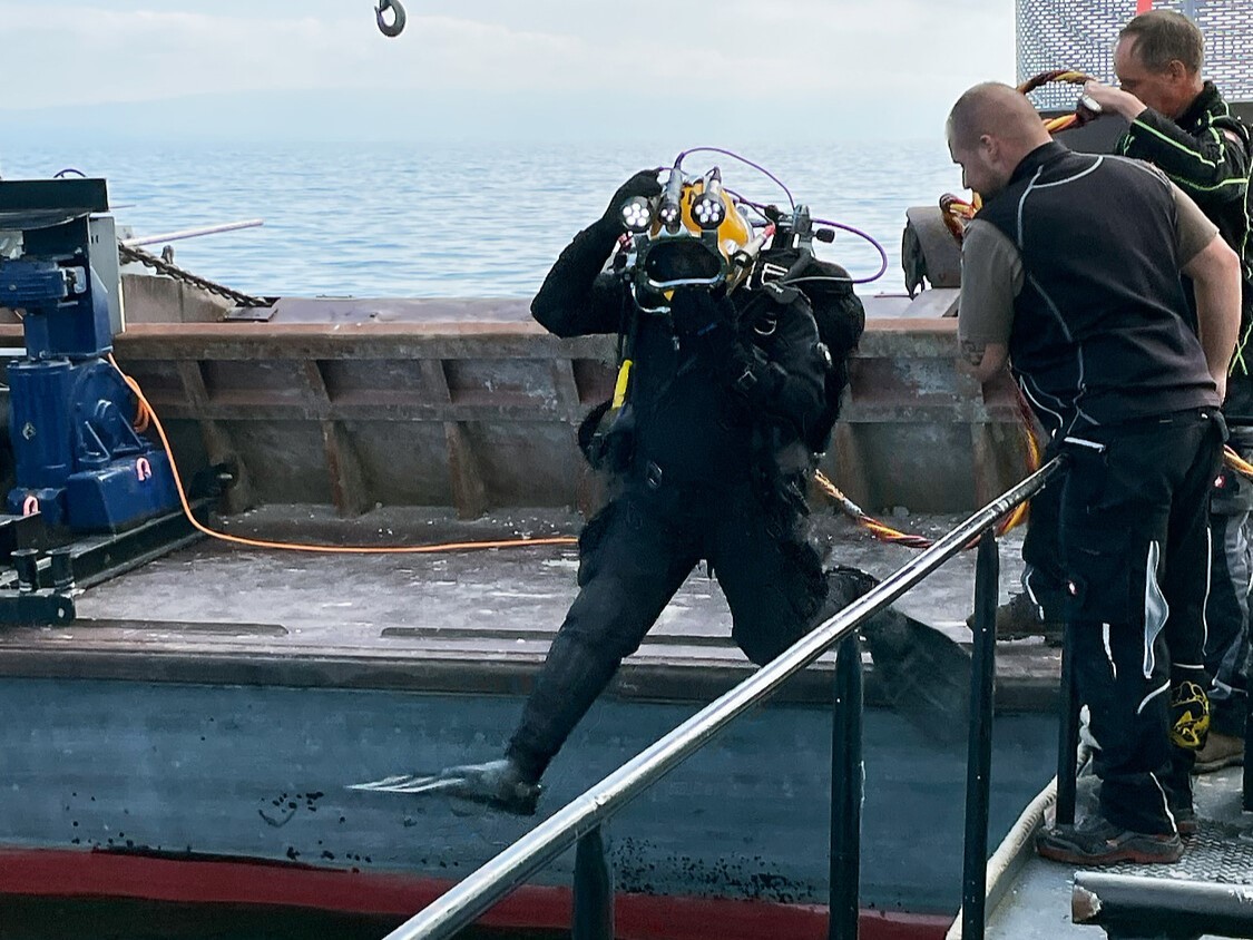 Für die Operation braucht es speziell ausgebildete Tiefseetaucher.